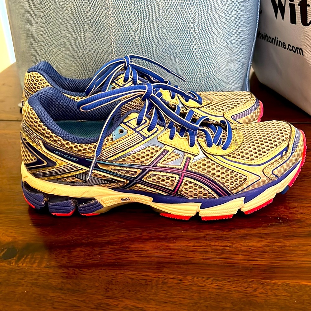 ASICS GT-1000 Running Sneakers